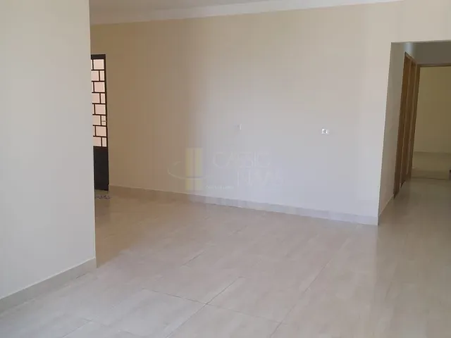 Casa com 150m² 2 quartos e 1 banheiro, à venda, no bairro Residencial Veneza em Apucarana