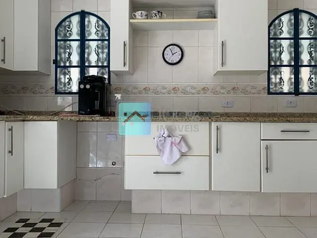 Casa com 300m² 3 quartos e 4 banheiros, à venda, no bairro Parque Industrial em São José dos Campos