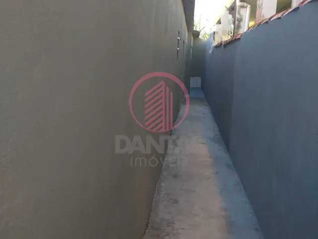 Casa com 250m² 3 quartos e 1 banheiro, à venda, no bairro Jardim Magalhães em Itanhaém