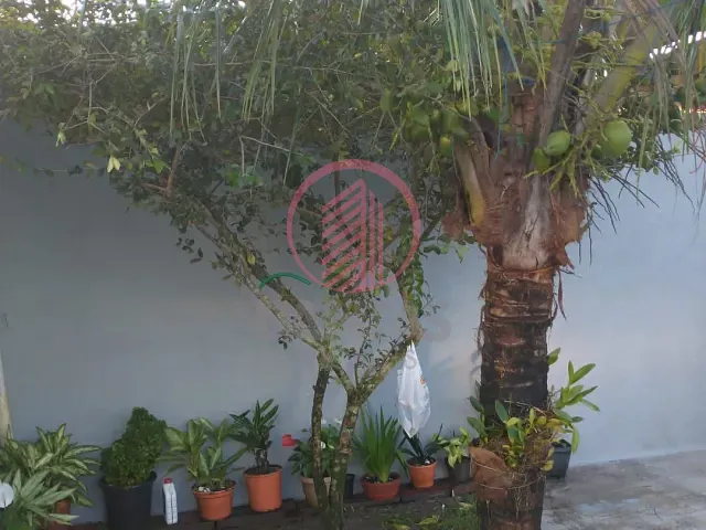 Casa com 250m² 3 quartos e 1 banheiro, à venda, no bairro Jardim Magalhães em Itanhaém