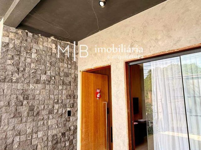 Casa 2 quartos e 1 banheiro, para alugar, no bairro Residencial Nova Era II em Lavras