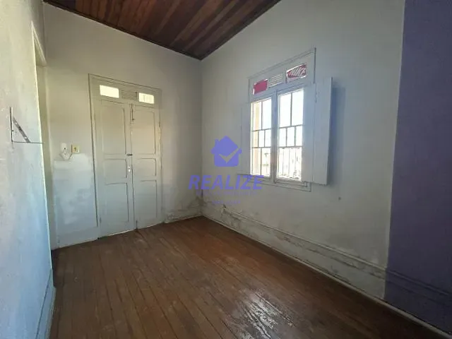 Casa 3 quartos e 2 banheiros, à venda ou para alugar, no bairro Vila dos Lavradores em Botucatu