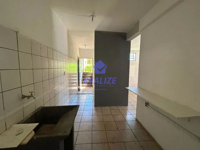 Casa 3 quartos e 2 banheiros, à venda ou para alugar, no bairro Vila dos Lavradores em Botucatu
