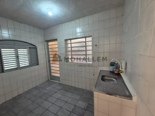 Casa 1 quarto e 1 banheiro, para alugar, no bairro Estiva em Itajubá