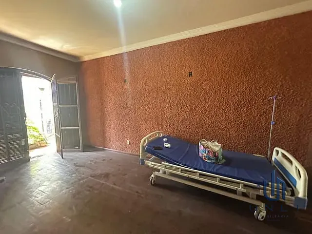 Casa 5 quartos e 3 banheiros, à venda, no bairro Rústico em Volta Redonda