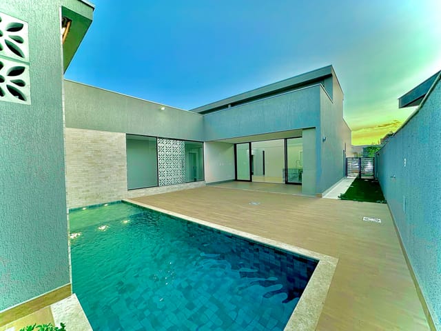 Casa com 550m² 4 quartos e 5 banheiros, à venda, no bairro Alphaville - Lagoa dos Ingleses em Não informado