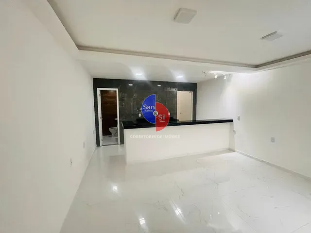 Casa 2 quartos e 1 banheiro, à venda, no bairro Caneca Fina em Guapimirim