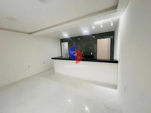 Casa 2 quartos e 1 banheiro, à venda, no bairro Caneca Fina em Guapimirim