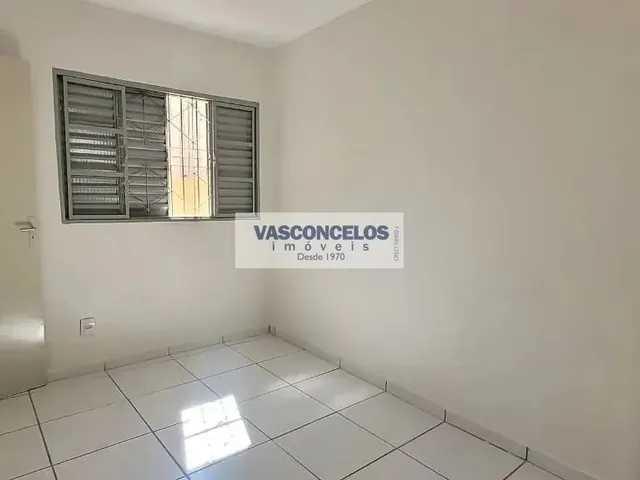 Casa com 100m² 2 quartos e 4 banheiros, à venda ou para alugar, no bairro Centro em São José Dos Campos