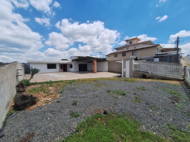 Casa Residencial ou Comercial para Locação - 462M², Rua Londrina, Nova Rússia.