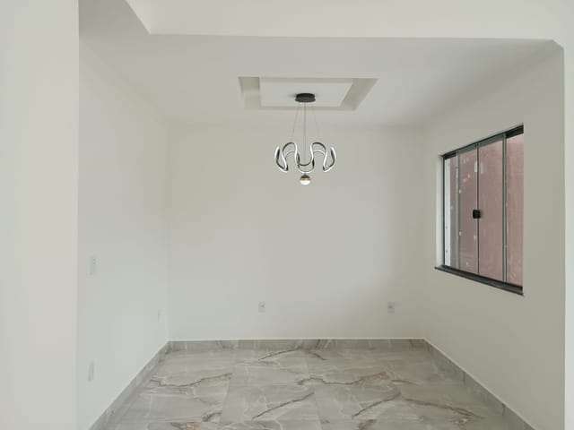 Casa com 300m² 3 quartos e 2 banheiros, à venda, no bairro Jardim Atlântico Oeste (Itaipuaçu) em Maricá