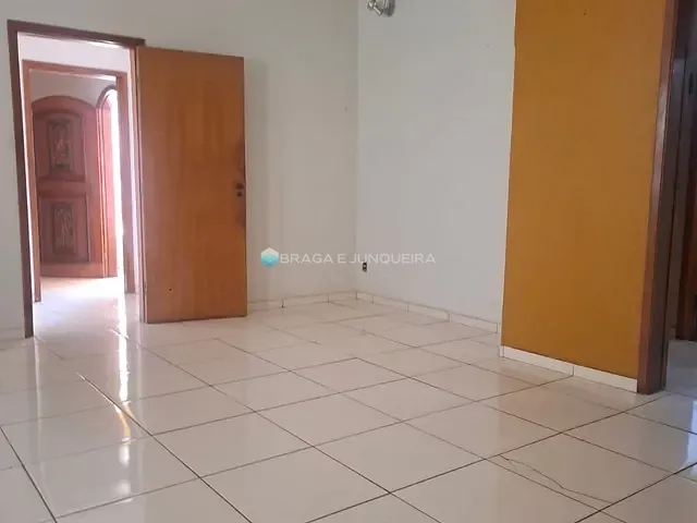 Casa com 450m² 3 quartos e 3 banheiros, à venda, no bairro Jardim Nazareth em São José do Rio Preto