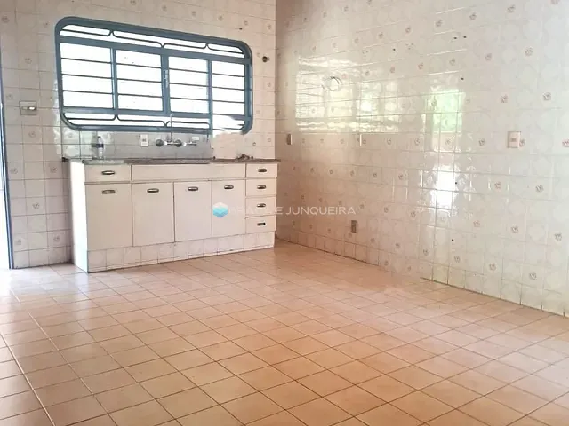 Casa com 450m² 3 quartos e 3 banheiros, à venda, no bairro Jardim Nazareth em São José do Rio Preto