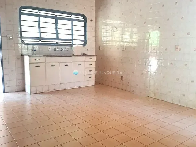 Casa com 450m² 3 quartos e 3 banheiros, à venda, no bairro Jardim Nazareth em São José do Rio Preto