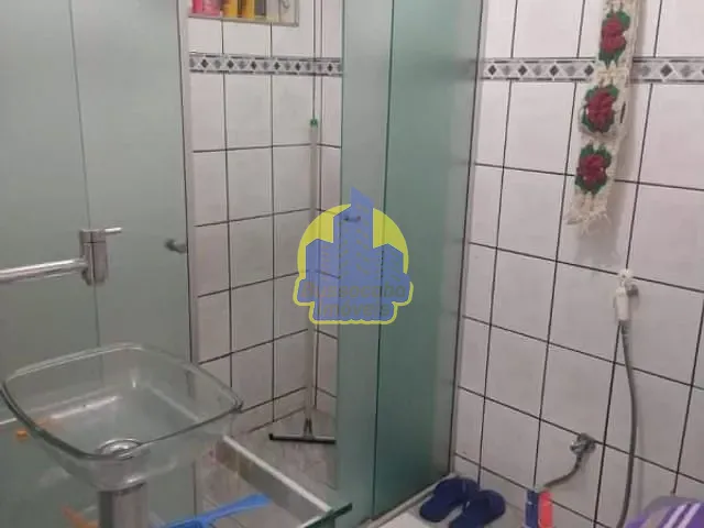 Casa com 165m² 3 quartos e 1 banheiro, à venda, no bairro Santo Antônio em Osasco