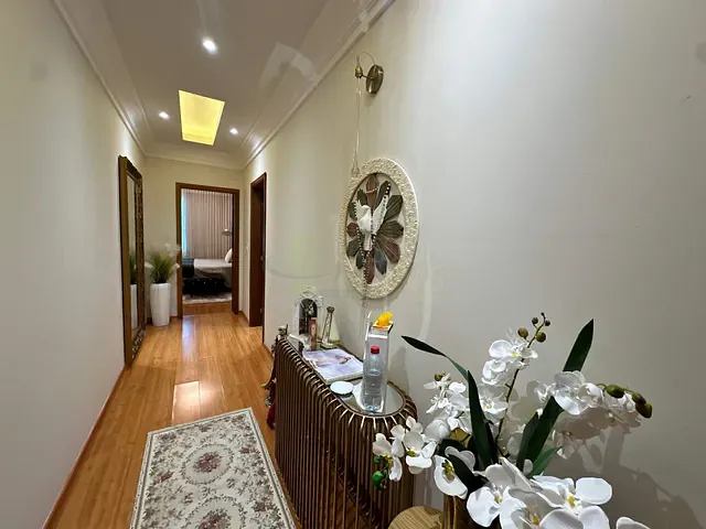 Casa com 660m² 3 quartos e 5 banheiros, à venda, no bairro Jardim Menegazzo em Apucarana
