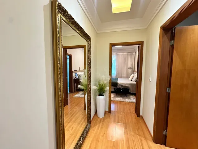 Casa com 660m² 3 quartos e 5 banheiros, à venda, no bairro Jardim Menegazzo em Apucarana