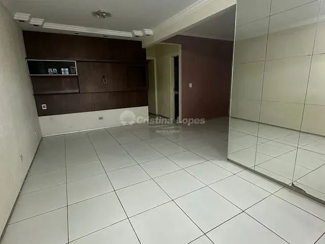 Casa com 200m² 3 quartos e 3 banheiros, à venda, no bairro Vale Quem Tem em Teresina