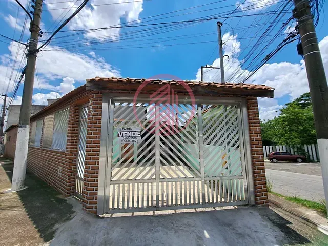 Casa com 211m² 3 quartos e 3 banheiros, à venda, no bairro Ayrosa em Osasco