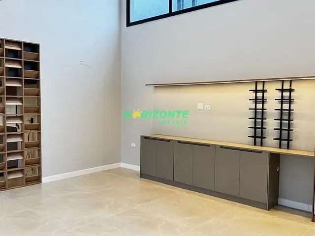 Casa com 461m² 4 quartos e 6 banheiros, à venda, no bairro Condomínio Residencial Alphaville II em São José dos Campos