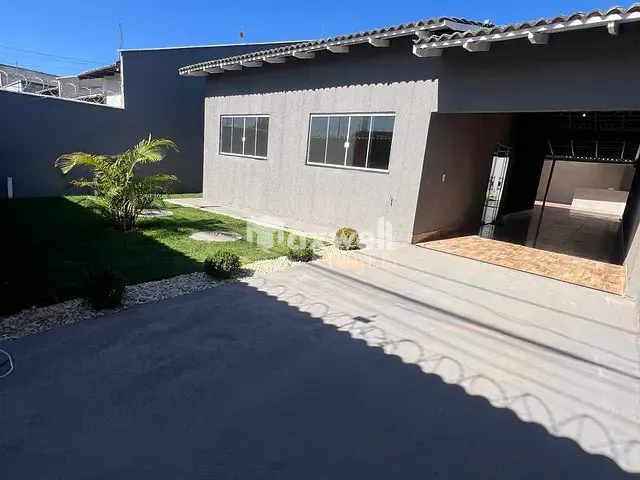 Casa com 360m² 3 quartos e 2 banheiros, à venda, no bairro Setor Aeroporto Sul em Aparecida de Goiânia