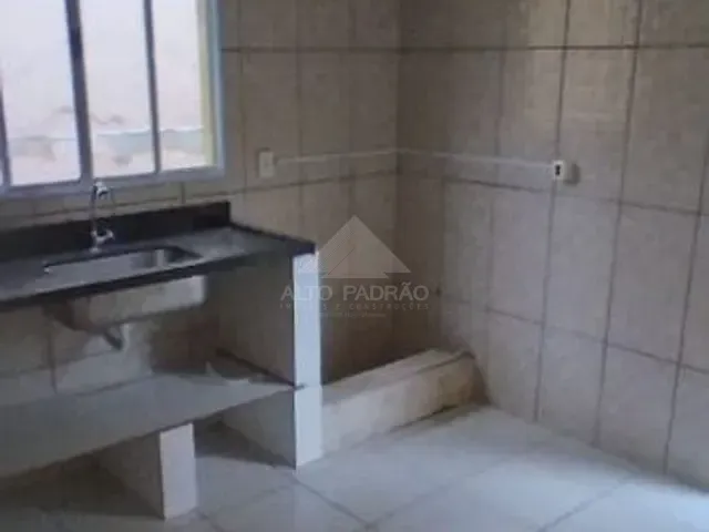 Casa com 100m² 2 quartos e 1 banheiro, para alugar, no bairro Jardim Miranda D Aviz em Mauá