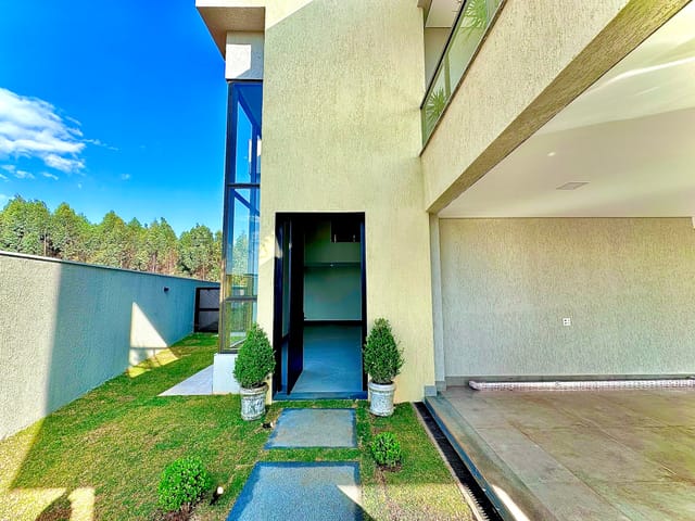 Casa com 998m² 4 quartos e 6 banheiros, à venda, no bairro Alphaville - Lagoa dos Ingleses em Não informado