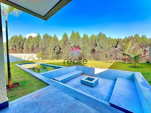 Casa com 998m² 4 quartos e 6 banheiros, à venda, no bairro Alphaville - Lagoa dos Ingleses em Não informado