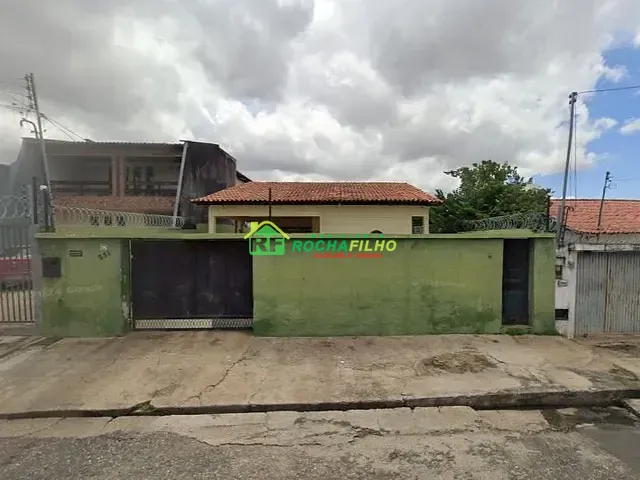 Casa com 480m² 4 quartos e 2 banheiros, à venda, no bairro Centro em Teresina