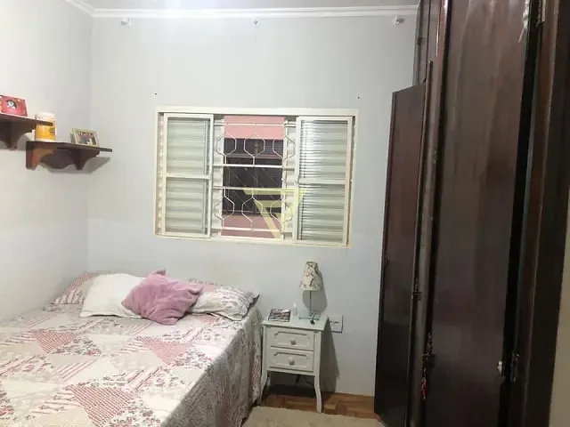 Casa com 200m² 4 quartos e 3 banheiros, à venda, no bairro Jardim Castelo Branco em Ribeirão Preto