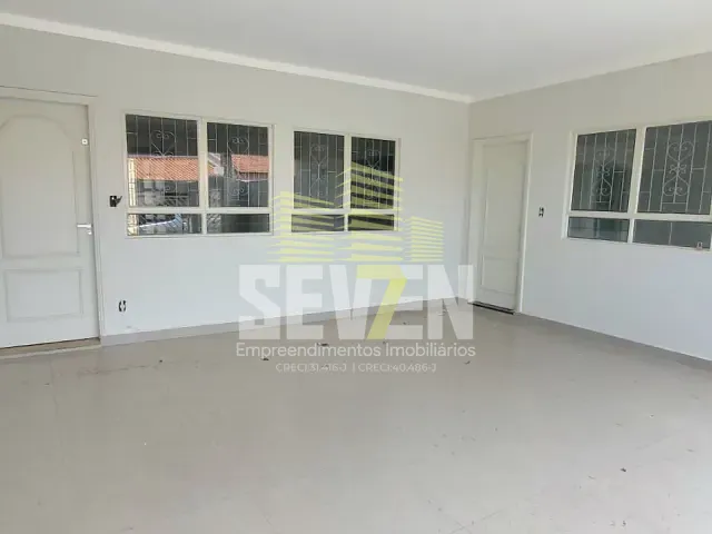 Casa com 378m² 3 quartos e 2 banheiros, à venda, no bairro Madureira em Bauru