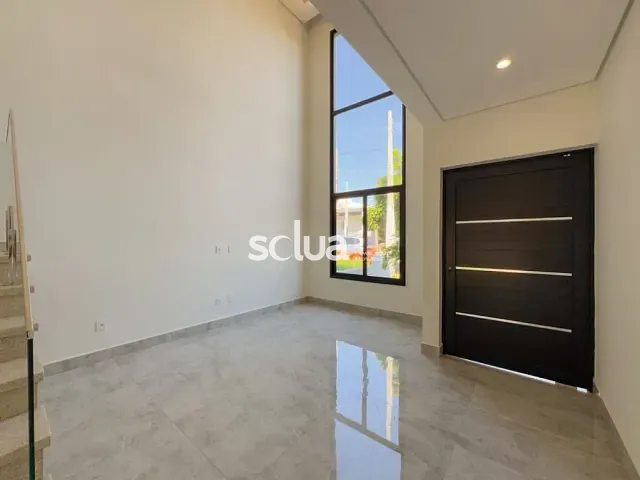 Casa com 250m² 4 quartos e 4 banheiros, à venda, no bairro Parque Olívio Franceschini em Hortolândia
