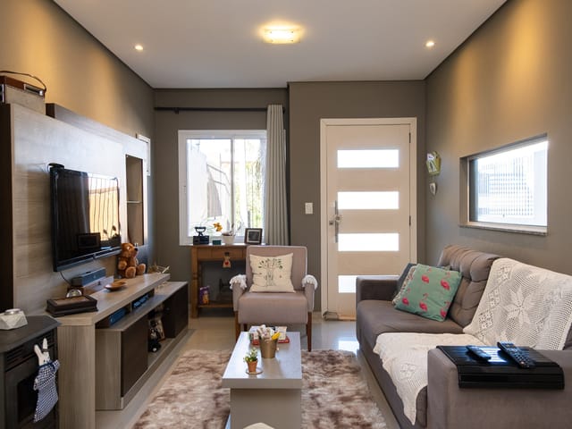 Casa com 221m² 3 quartos e 4 banheiros, à venda, no bairro Laranjal em Pelotas