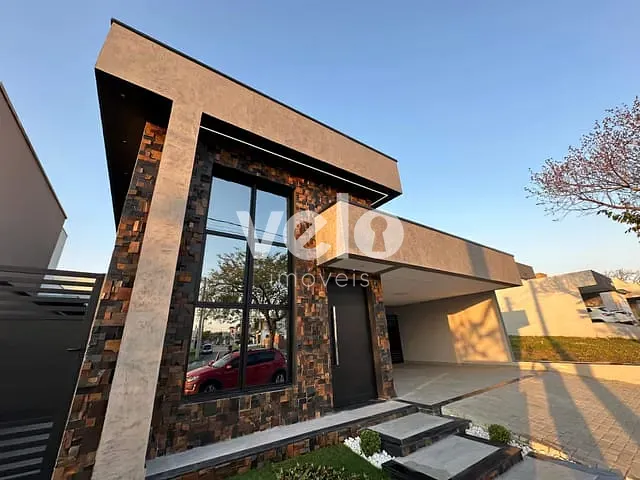 Casa com 300m² 3 quartos e 3 banheiros, à venda, no bairro Piracangaguá em Taubaté
