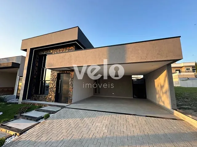 Casa com 300m² 3 quartos e 3 banheiros, à venda, no bairro Piracangaguá em Taubaté