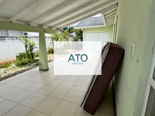 Casa 4 quartos e 3 banheiros, para alugar, no bairro Centro em Tijucas