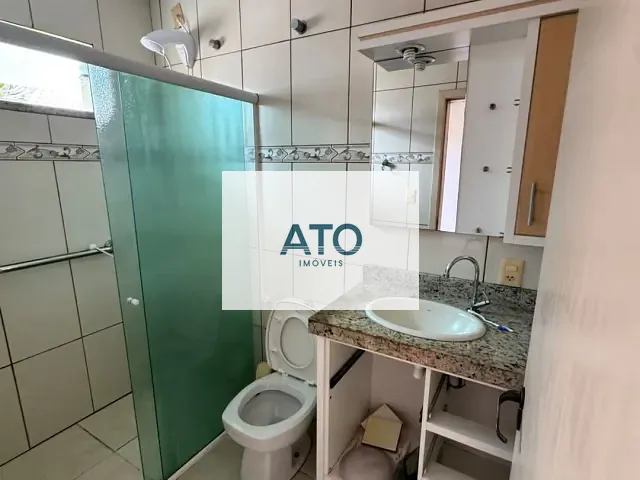 Casa 4 quartos e 3 banheiros, para alugar, no bairro Centro em Tijucas