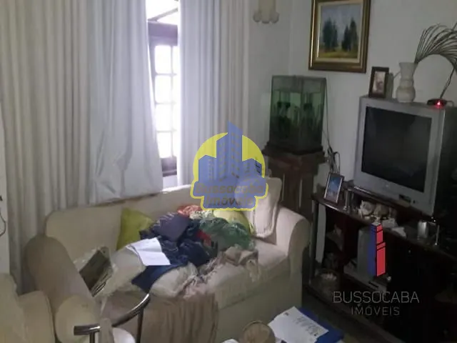 Casa com 390m² 3 quartos e 1 banheiro, à venda, no bairro Cachoeira em Curitiba
