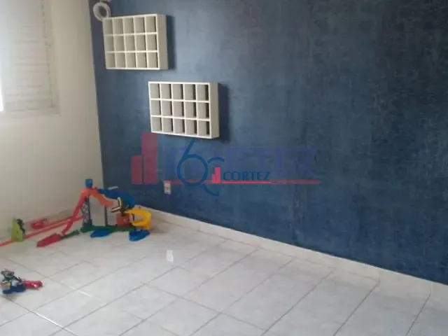 Casa com 126m², à venda, no bairro Vila Saibreiro em Rio Claro