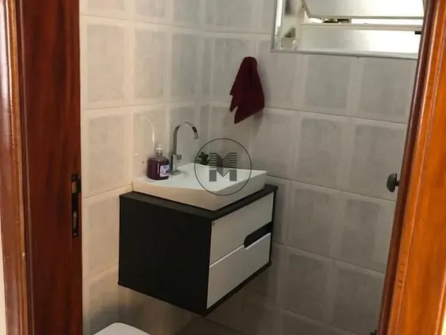 Casa com 250m² 3 quartos e 3 banheiros, à venda, no bairro Parque das Árvores em Guaratinguetá