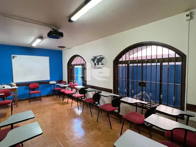 Casa para alugar, no bairro Centro em Rolândia