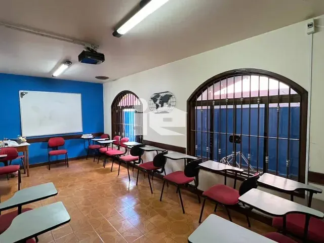 Casa para alugar, no bairro Centro em Rolândia