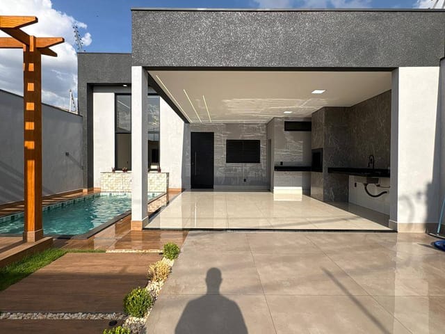 Casa 3 quartos e 1 banheiro, à venda, no bairro Jardim Aranha Oliveira em Santa Bárbara D'Oeste