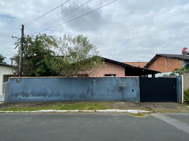Casa com 240m² 4 quartos e 2 banheiros, à venda, no bairro São Vicente em Itajaí