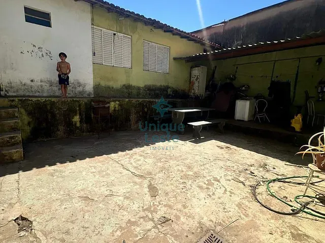 Casa 3 quartos e 1 banheiro, à venda, no bairro Vera Cruz em Belo Horizonte