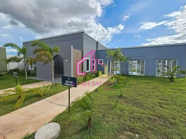 Casa com 153m² 3 quartos e 3 banheiros, à venda, no bairro CPA 1 em Cuiabá