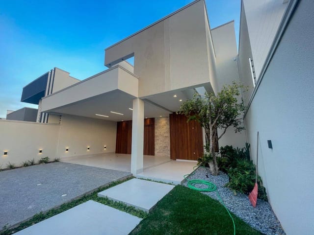 Casa com 314m² 3 quartos e 4 banheiros, à venda, no bairro Aquarela das Artes em Sinop