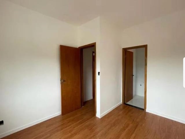 Casa com 140m² 2 quartos e 3 banheiros, à venda, no bairro Jardim Continental II em Taubaté