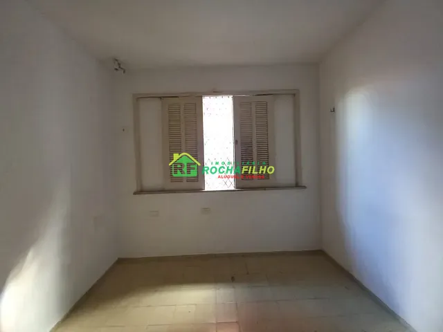 Casa com 480m² 3 quartos e 1 banheiro, à venda, no bairro Ininga em Teresina