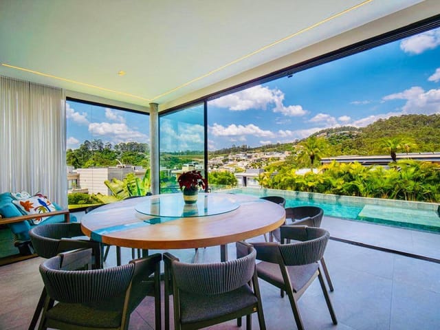 Casa com 445m² 4 quartos e 5 banheiros, à venda, no bairro Tamboré em Santana de Parnaíba